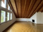 Wohnzimmer - Befristete Dachwohnung bis zum 30. April 2026 mit Blick auf den See