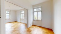 Wohn-/Esszimmer - Renovierte 3-Zimmerwohnung mit stilvollem Jugendstil-Charme