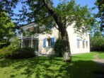 Hausansicht - Helle Wohnung mit Blick ins Grüne