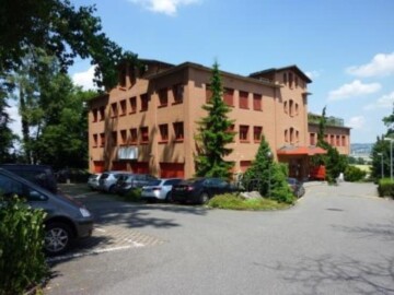 Helle Büro- oder Gewerbefläche mit 32 m² in Rümlang, 8153 Rümlang, Büro